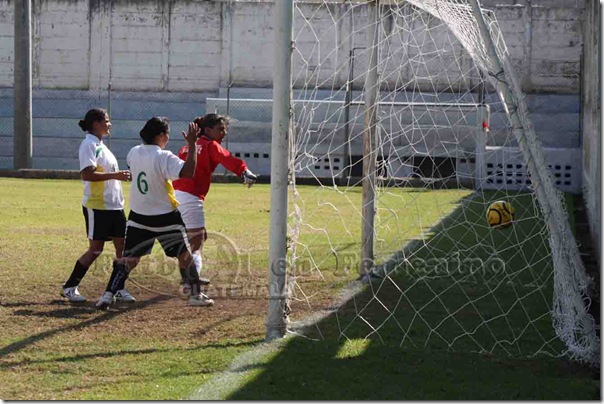 primer gol de retalhuleu