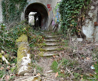 urbex-essonne-manoir-domaine-3-colonnes-jpg