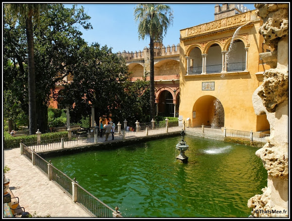 Séville Real Alcazar Jardins fontaine Palais