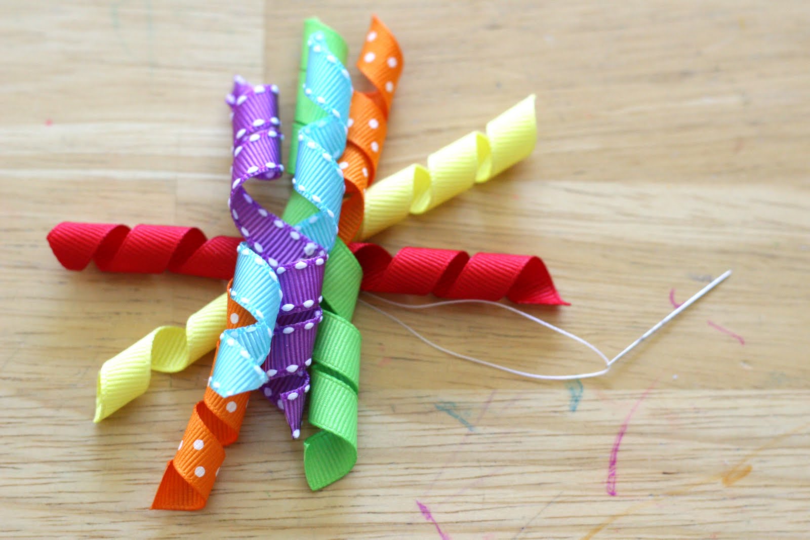 {How-to} Make Curly Ribbon Hair Bows - Glorious Treats