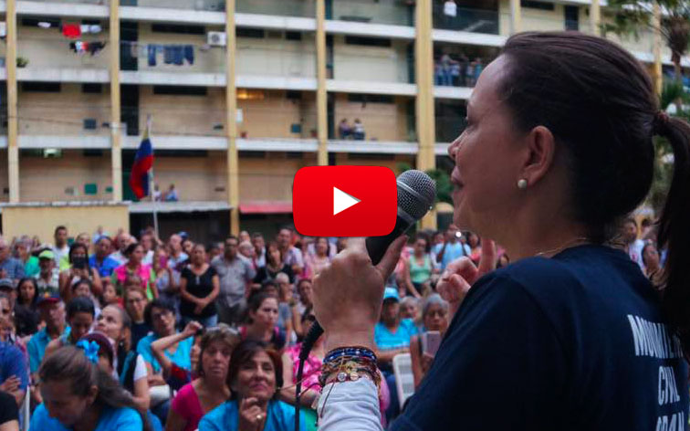 María Corina Machado dice que las dictaduras solo salen a la fuerza