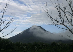 Gunung Sinabung Meletus