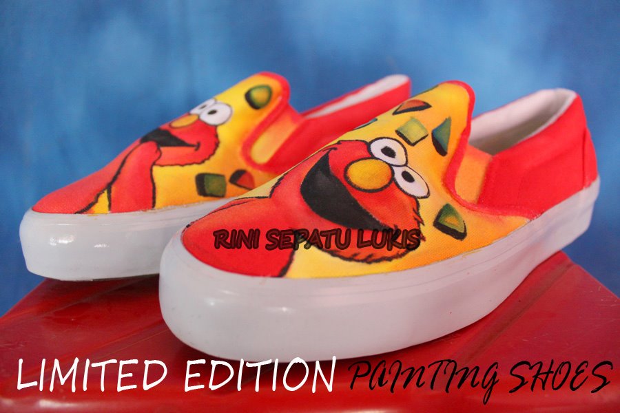 Painting Shoes  Elmo 