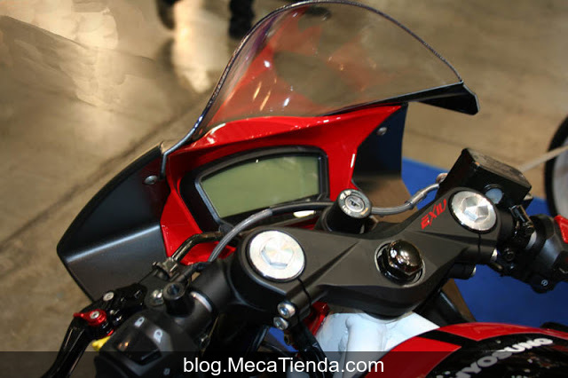 MecaTienda - Hyosung lanza nueva deportiva de 250cc