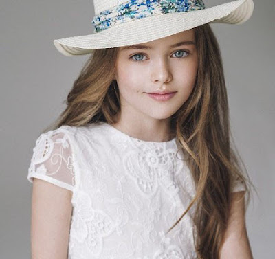 ブランド服話題 ロシアの9歳の女の子 世界一の美少女 と賞賛され L Reigのblog