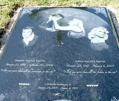 anna nicole smith grave. Anna Nicole Smith's gravestone. I know, it's kinda gloomy.