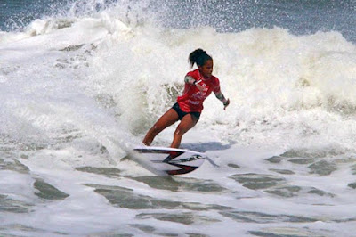 Baiana-Maria-Eduarda-reforça-time-Rip-Curl-maiores-marcas-de-surf-do-mundo-Fotos-Pablo-Jacinto-CBSurf