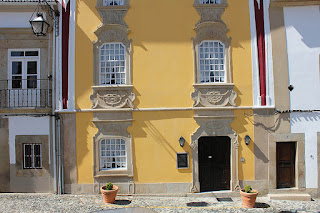 BUILDING / Hotel Casa Amarela ou Casa Magessi ou Casa de Philippe Orengo, Castelo de Vide, Portugal