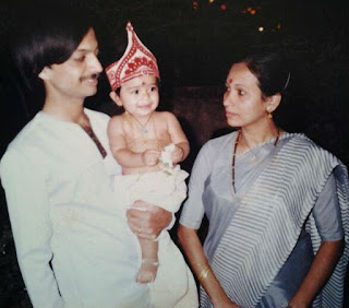 Radhika Pandit childhood photo with parents