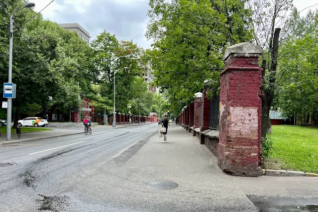 Новоалексеевская улица, ограда (построена в 1892 году)