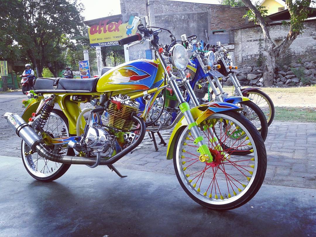 Foto Atau Gambar Modifikasi Motor Honda Cb Versi Racing Yang Patut Anda Tiru Honda Cb Indonesia Menyatukan Nusantara