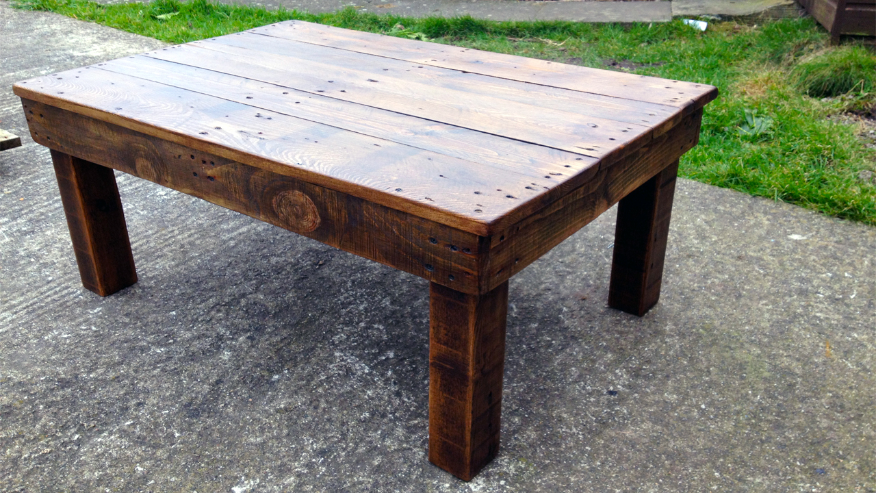 BearWoodWork: How to Make a Coffee Table from Reclaimed Pallet Wood