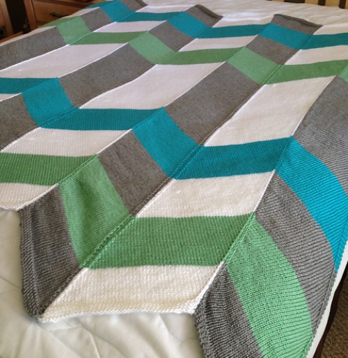 Color Pop Chevron Blanket - Free Pattern