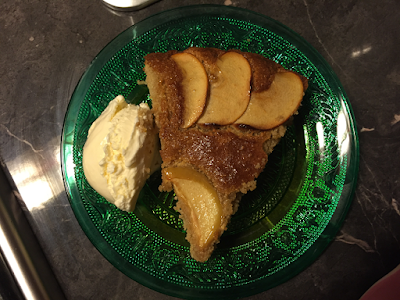 Gluten free, lactose free Apple Tart with lactose free ice cream