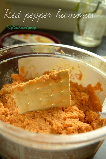 red pepper hummus2