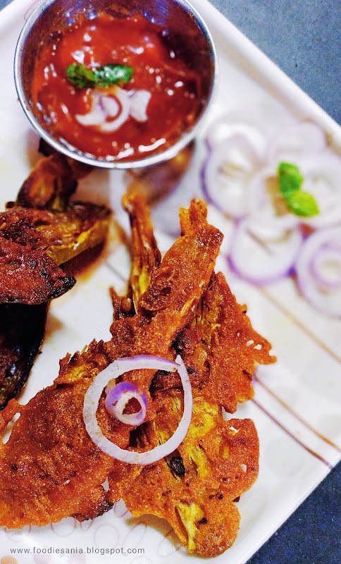 Ciyspy and Tasty Fried Vegatable or Fried Banana Flower