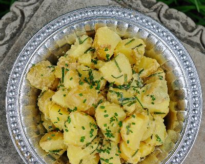 Finnish Summer Potato Salad, ♥ AVeggieVenture.com, just new potatoes and a simple vinaigrette. No Mayo. Vegan. Paleo. Easy. Nordic.