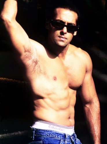 Latest Open Body Image n Picture of Salman Khan