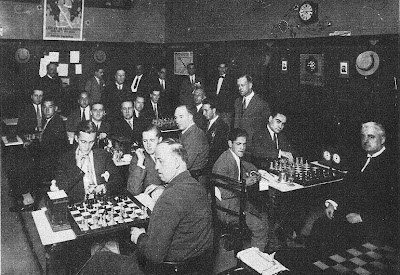 Sala de juego en el Café Novedades de Barcelona del Torneo Nacional de Ajedrez  1926