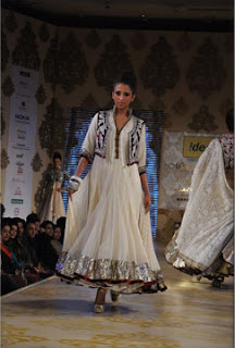 manish malhotra mijwan fashion show