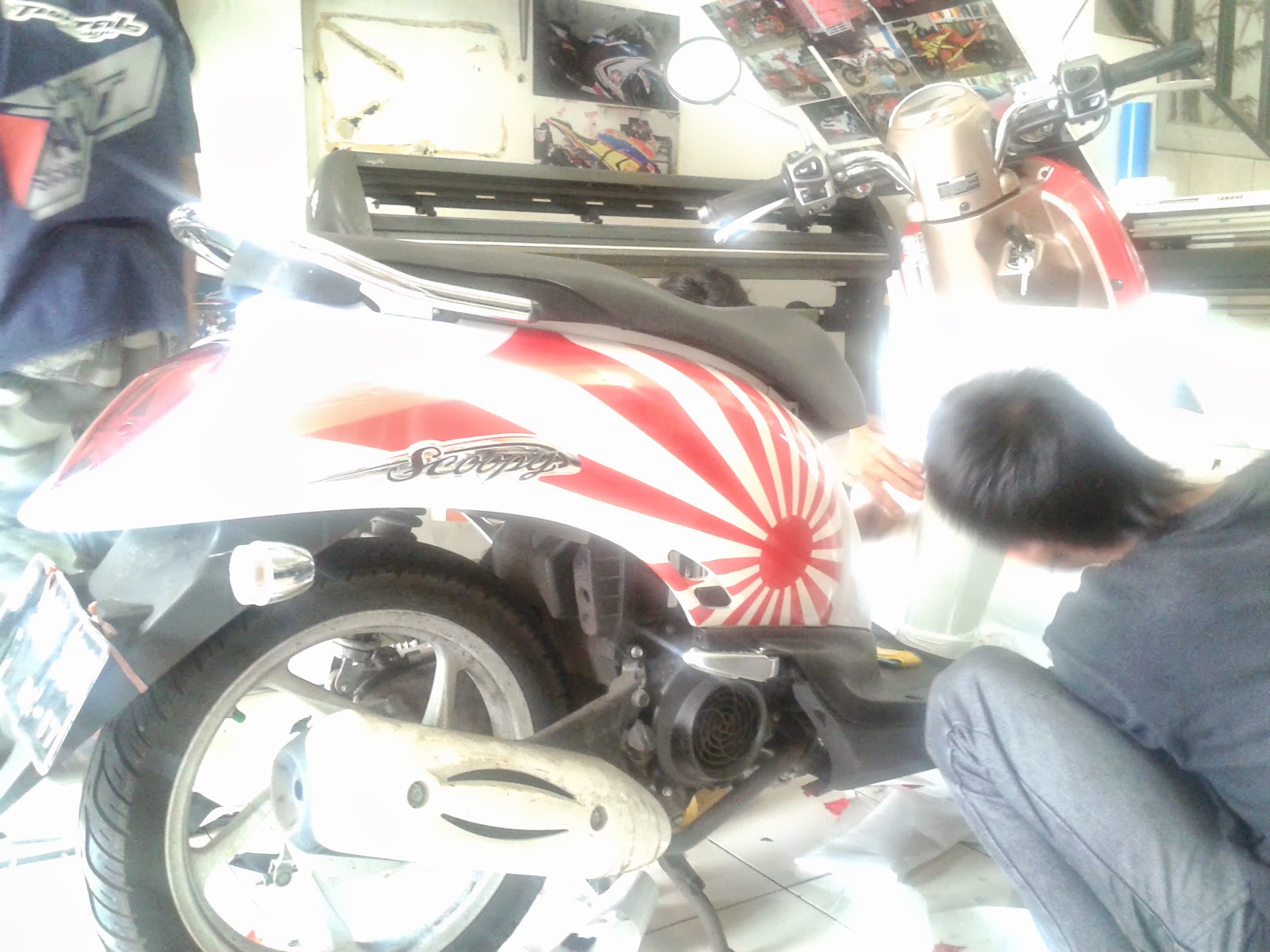 PORTALS STICKER Honda Scoopy Cutting Sticker Matahari Terbit