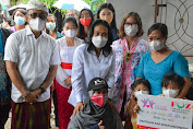   Menteri PPPA Serahkan Bantuan Kepada Anak Yatim di Kota Denpasar