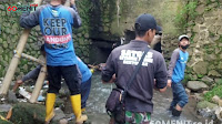 Begini yang Dilakukan Satgas Sektor 22 Sub 03 pada Perawatan Sungai Ciwarga