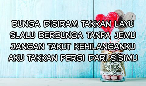 Pantun Cinta Romantis Lucu Buat Pacar dan Rayuan Gombal 2019