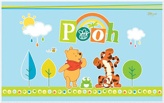 Winnie The Pooh: Free Printable Frames, Backgrounds or Invitations.