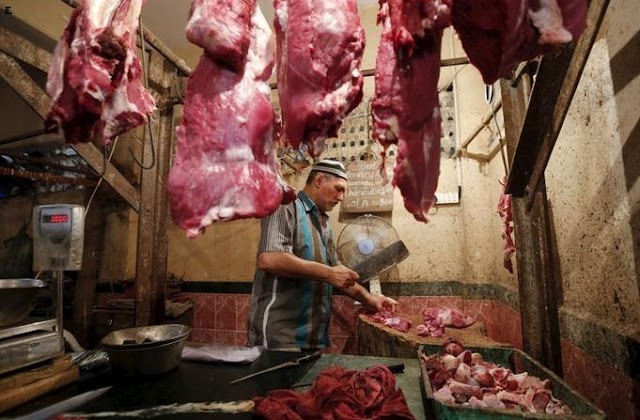 Extremists threaten to keep meat shops closed for 10 days on Hindu festival