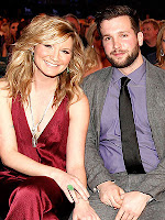 Jennifer Nettles Married To Justin Miller!