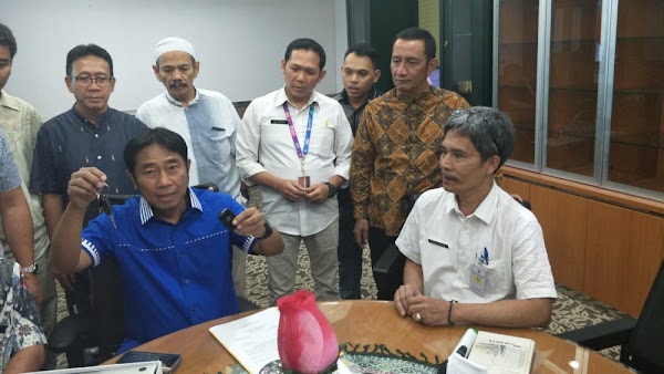 Duka Lulung Jadi Anggota DPRD DKI, Di-"Bully" Kasus UPS dan Dipecat karena Tak Dukung Ahok