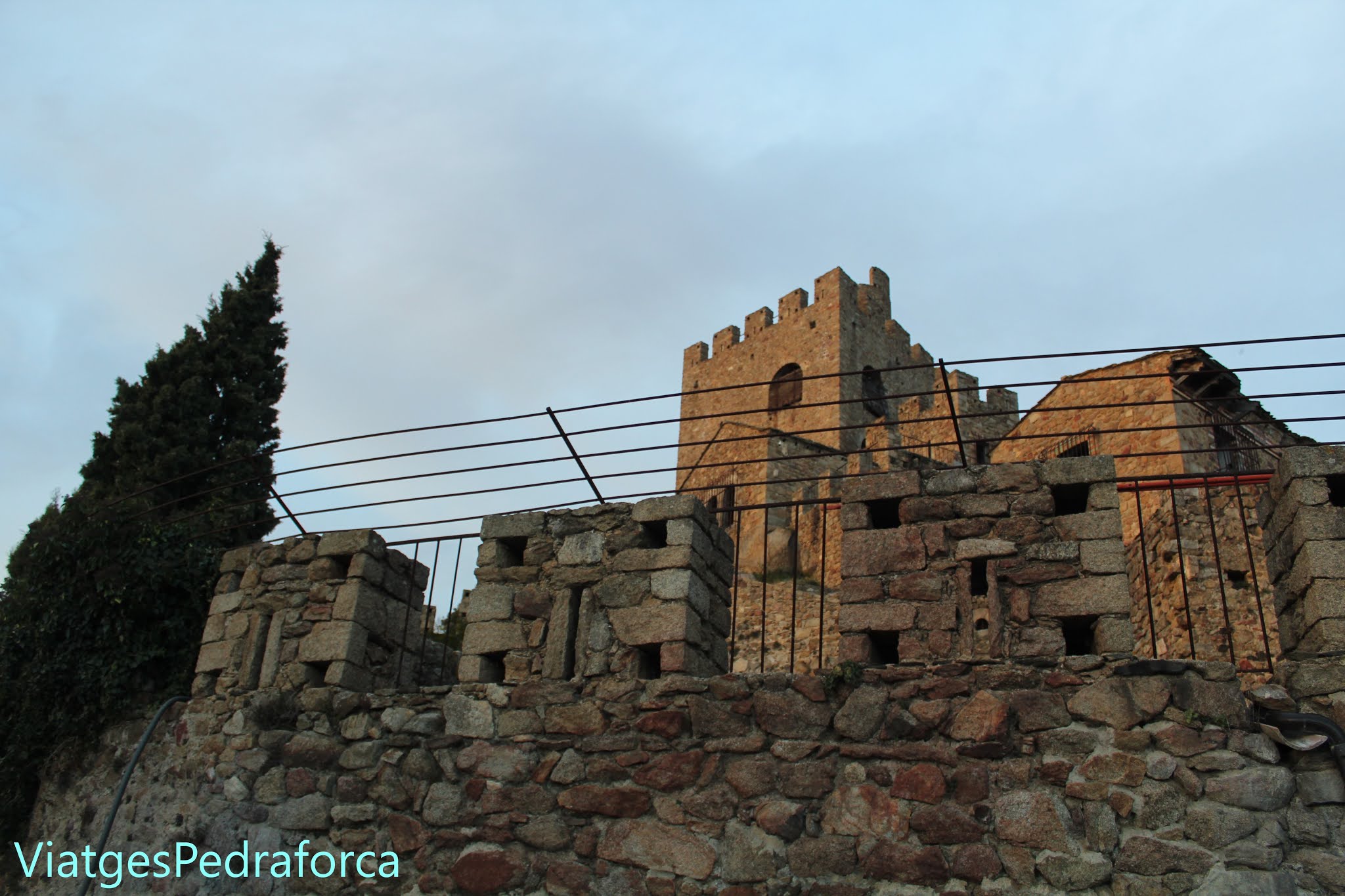 Costa Brava, Alt Empordà, Pirineus, Catalunya, rutes per Catalunya, patrimoni cultural, castells