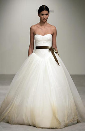 Bridal Dress Designers on Is One Of The Best Wedding Dress Designer There Is In This World She