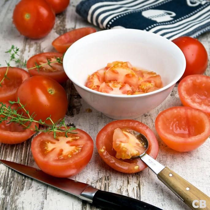 Tomaten uithollen? Dat doe je met een meloenbolletjesuitsteker!