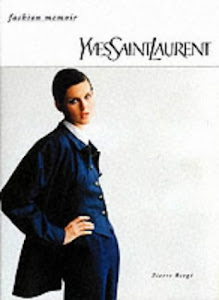 Yves Saint-Laurent : Edition en langue anglaise