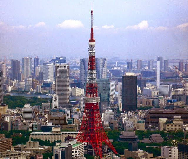 Hasil gambar untuk menara tokyo