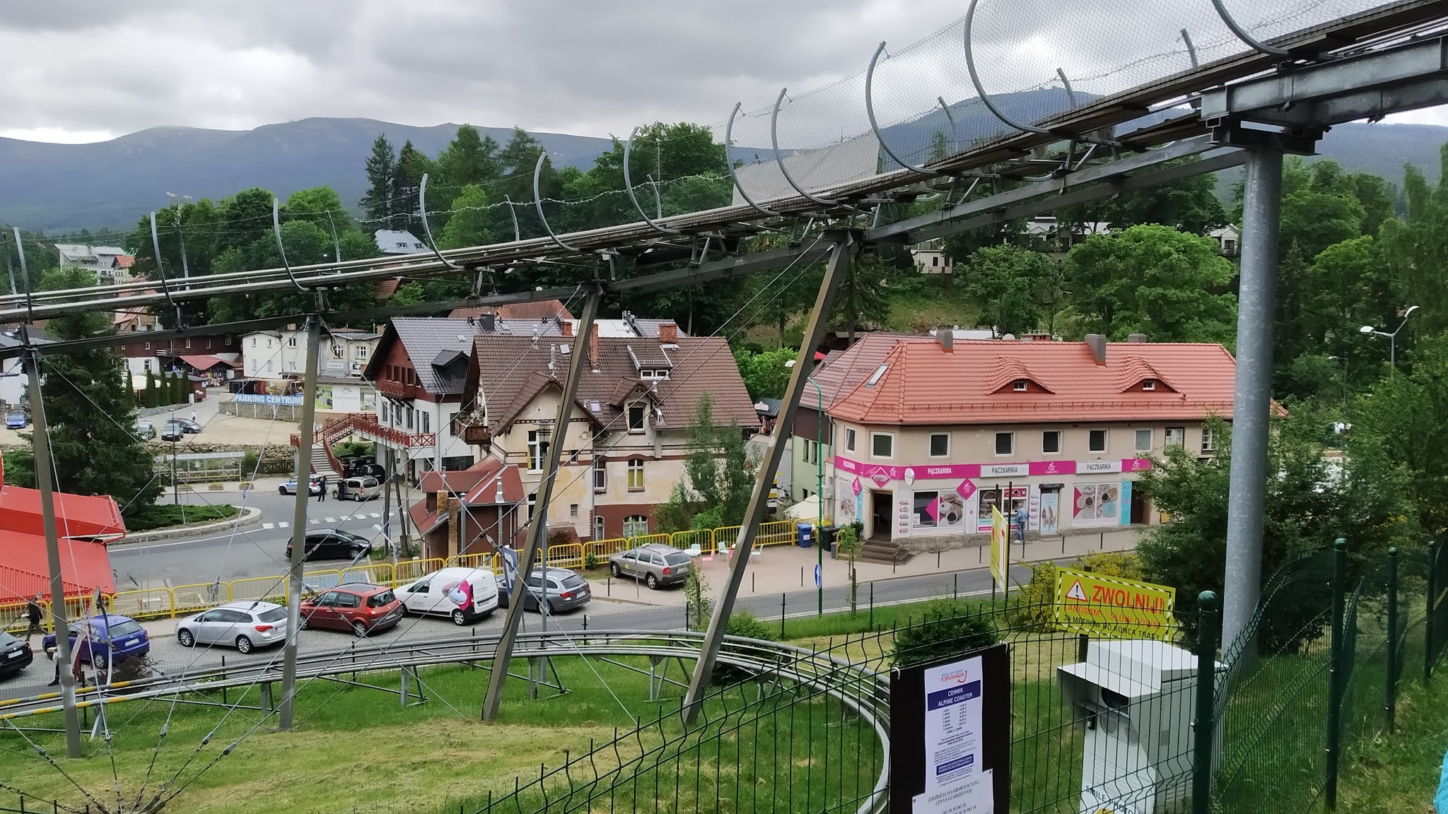 Szaleństwo w Rodzinnym Parku Rozrywki Esplanada