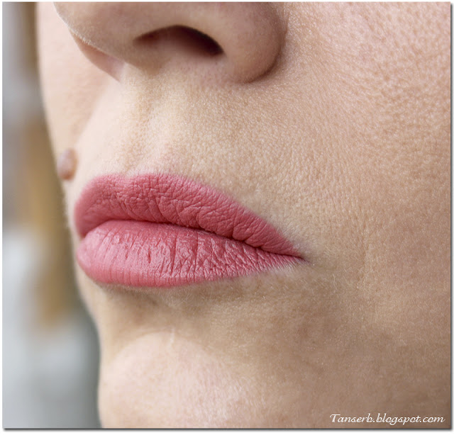 Golden Rose Velvet Matte Lipstick # 26