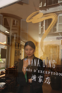 Nana Ding saura vous expliquer comment préparer votre thé pour en retirer les meilleurs arômes. 