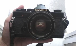 Olympus om-1 warna hitam atau black