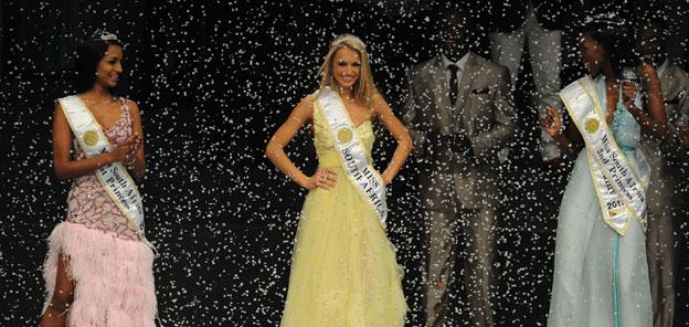 Miss SA 2011 is Melinda Bam