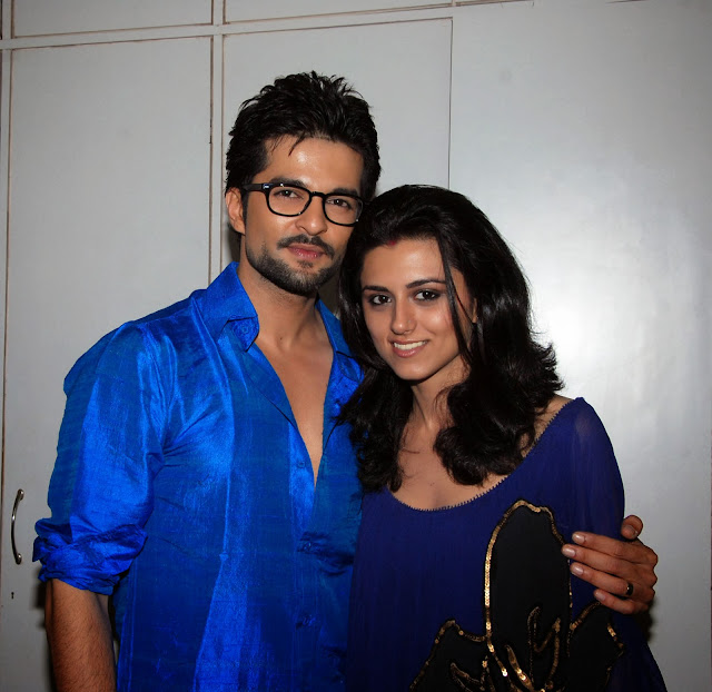 Raqesh Vashisth & Ridhi Dogra Couple HD Wallpapers Free Download