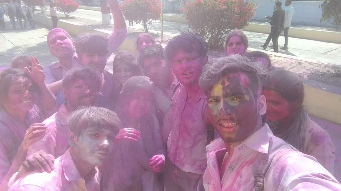 यादों की होली  -THE BEST HOLI FESTIVAL CELEBRATION AMONG FRIENDS.