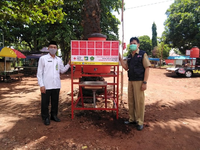 Cegah Penyebaran Covid 19, Kemenag Serahkan Bantuan 3 Alat Pencuci Tangan