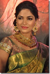 Parvathy _Omanakuttan_cute_still