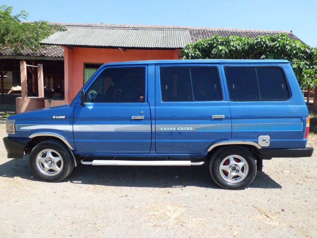 PRADANA MOTOR TOYOTA KIJANG SUPER LONG 1991