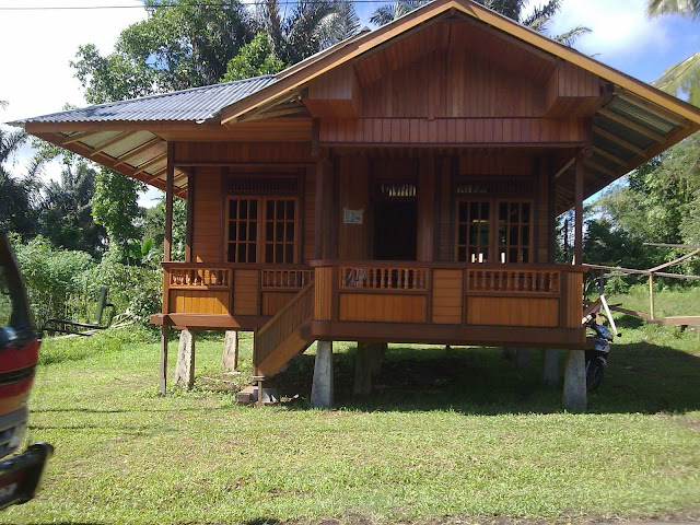 Rumah Kayu Minimalis