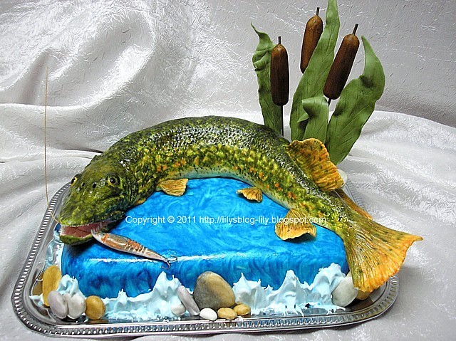 Articole culinare : Tort Stiuca Uriasa/Giant Pike Cake