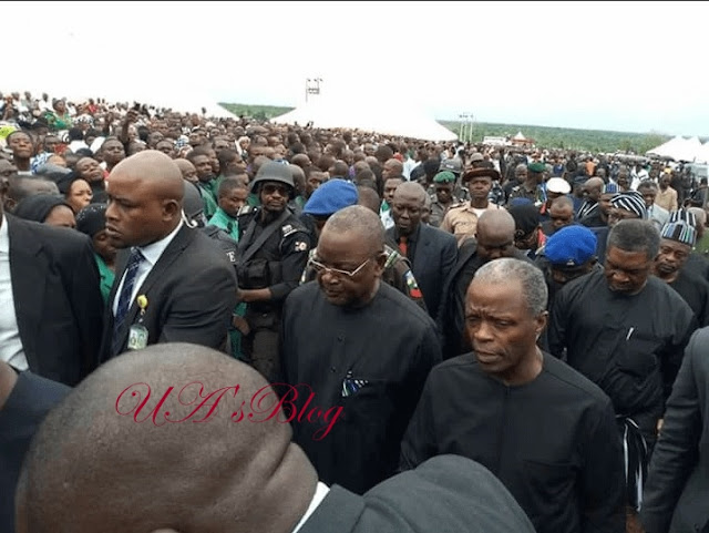 Osinbajo Weeps At Burial Of Catholic Priests, Others In Benue